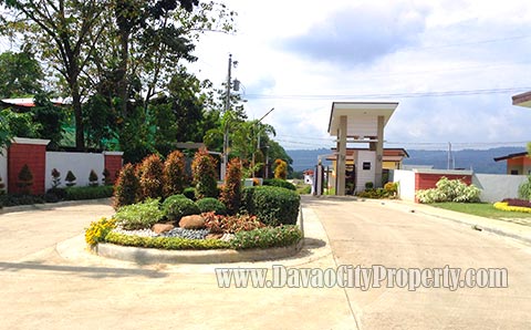 Gate-Middle-Cost-Housing-at-Hidalgo-Homes-Subdivision-at-Cabantian-Indangan-Buhangin-Davao-City